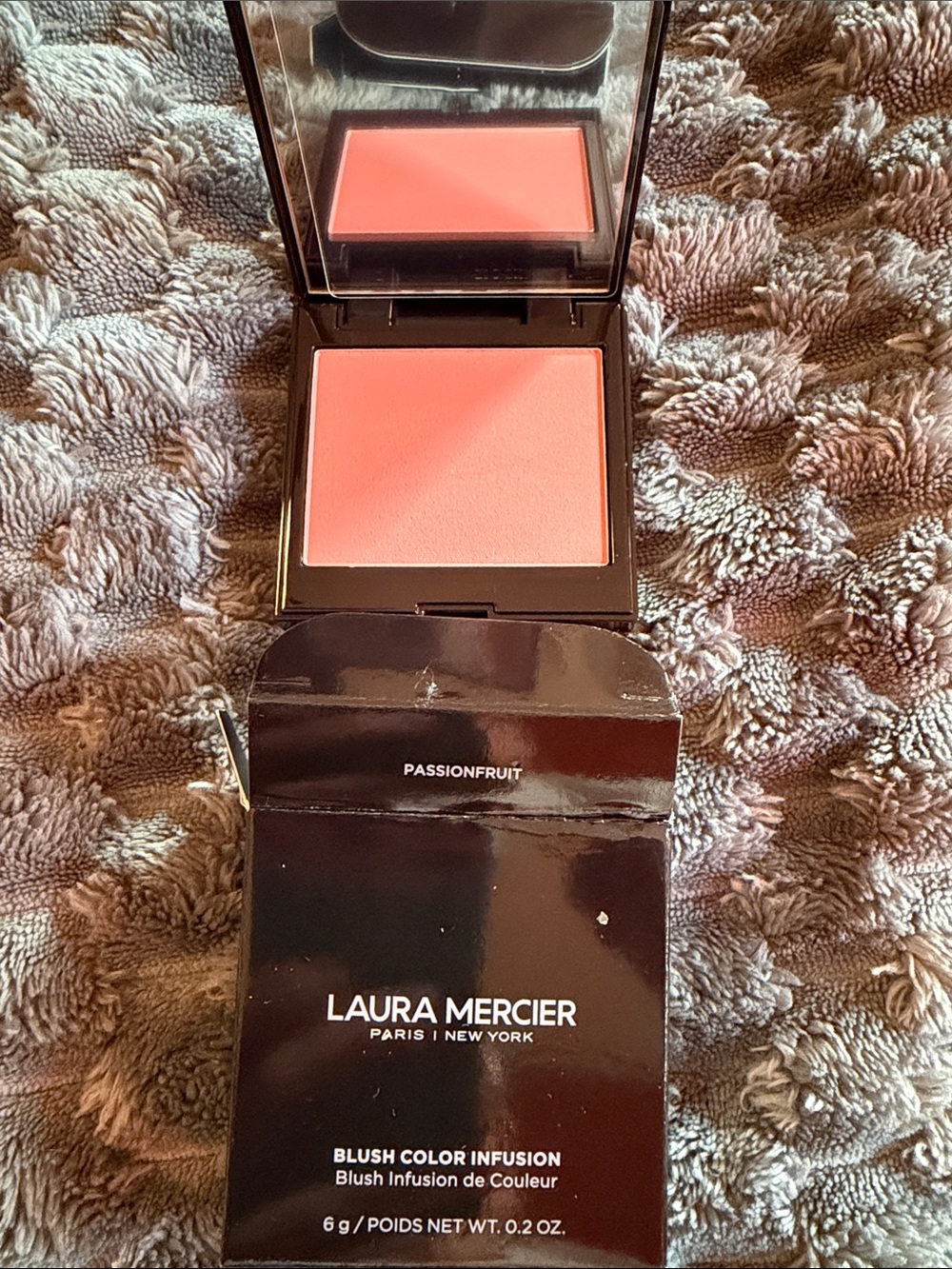 laura mercier Peach-Pink Blush Compact